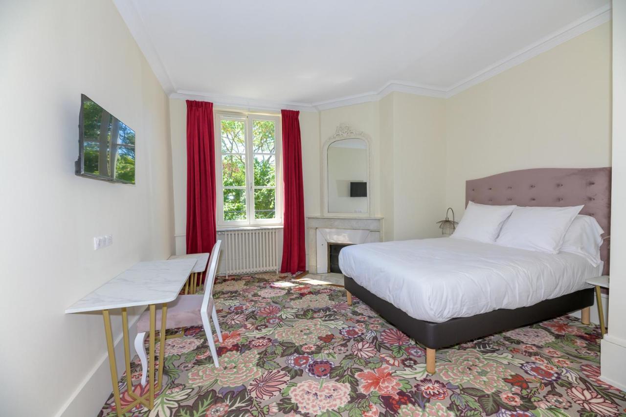 Logis Hotel Du Parc 퐁타무종 외부 사진