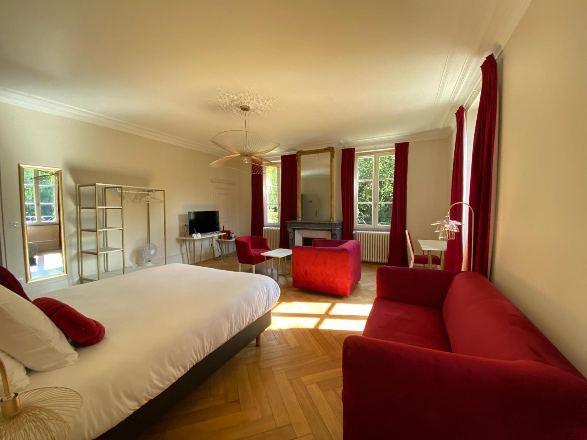 Logis Hotel Du Parc 퐁타무종 외부 사진