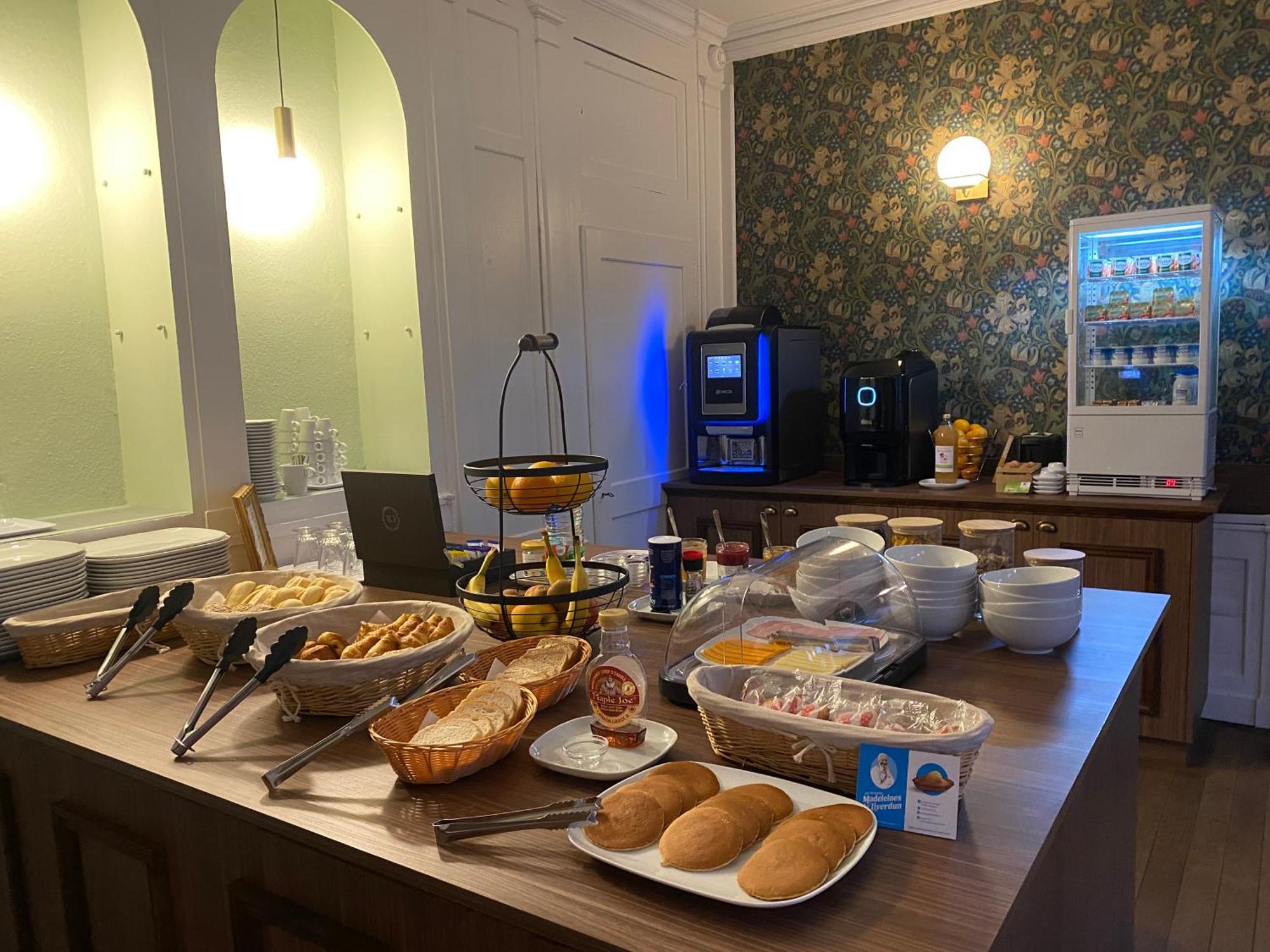 Logis Hotel Du Parc 퐁타무종 외부 사진